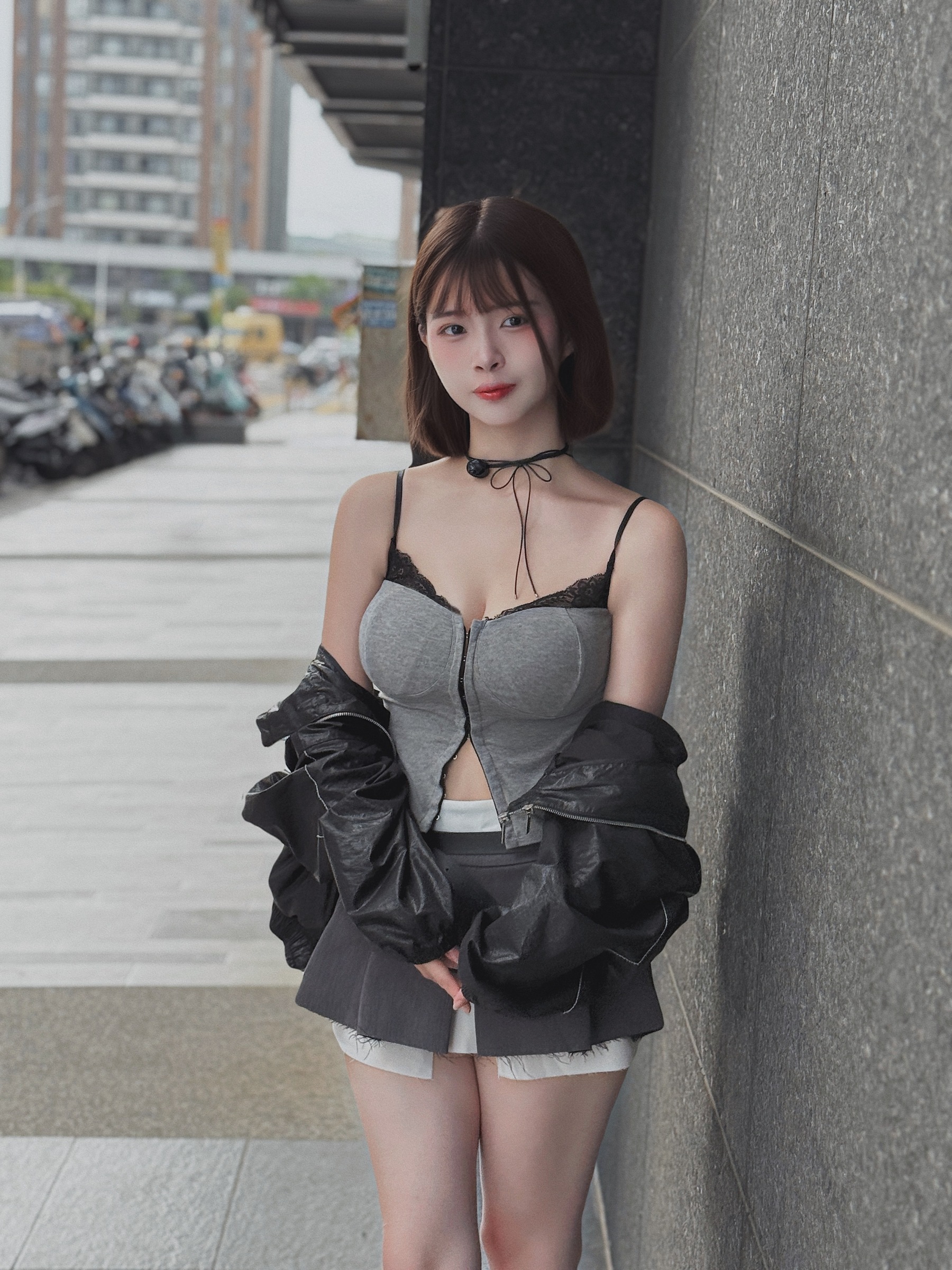 8A2528DA-33B5-4AE3-9769-68A23D5B8E8D