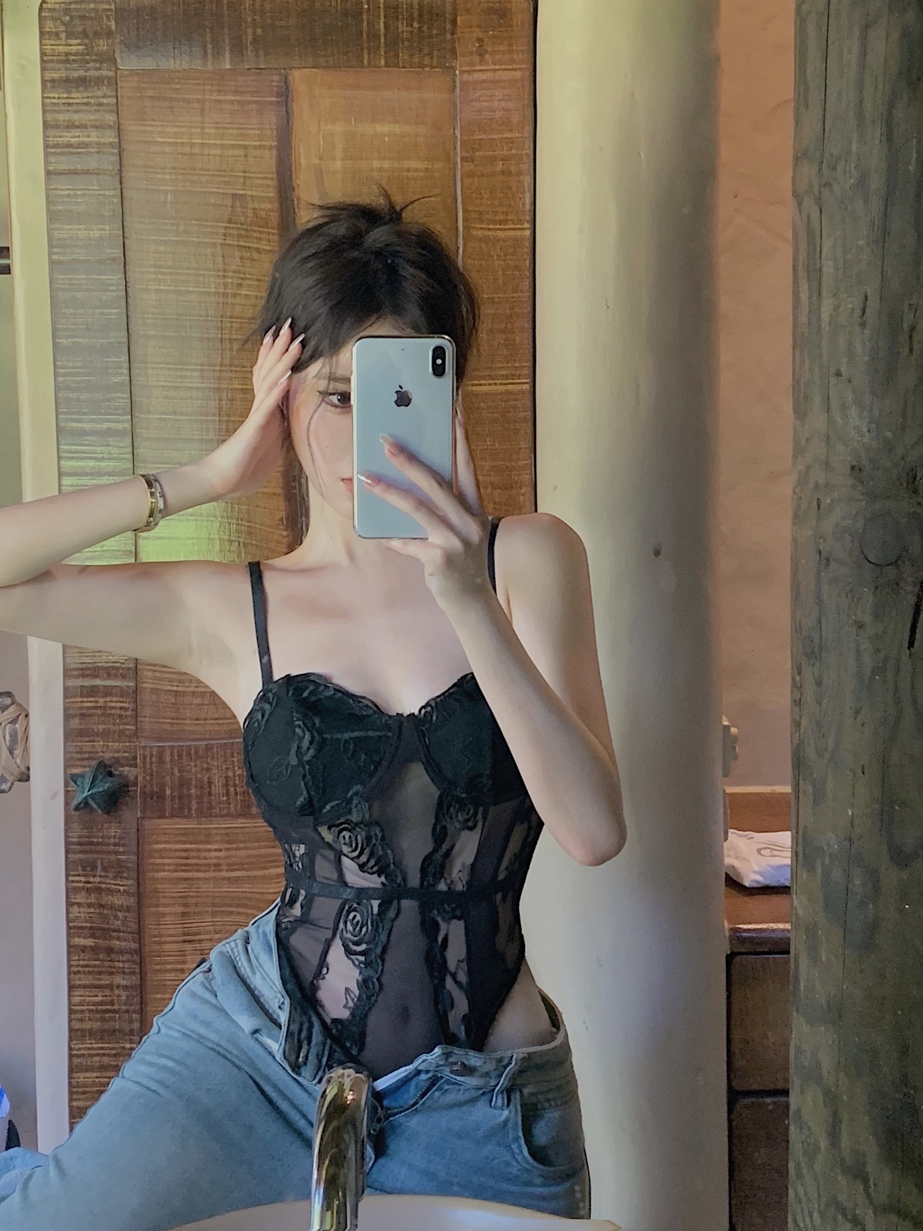 7C83E676-263F-48F7-8E83-55013995A99D