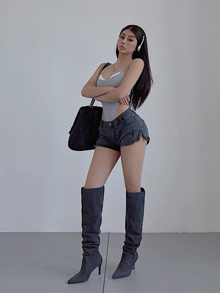 97B1D38C-AFC5-44CC-A457-A6C8D3566819