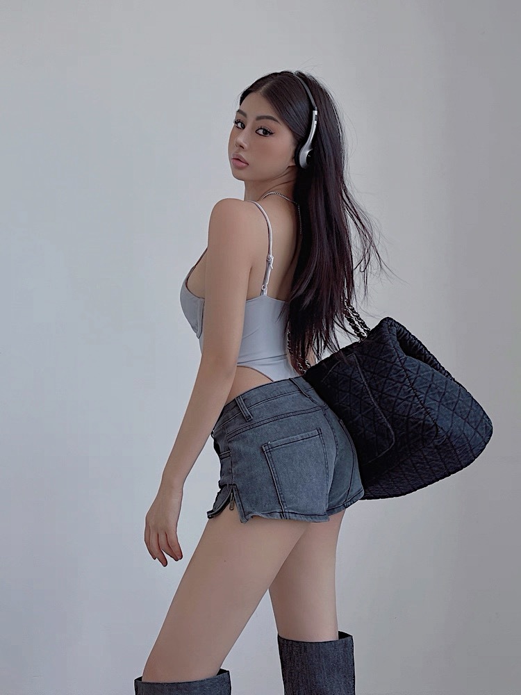 CC6C449D-3263-43E7-9FD0-2FF06442B471