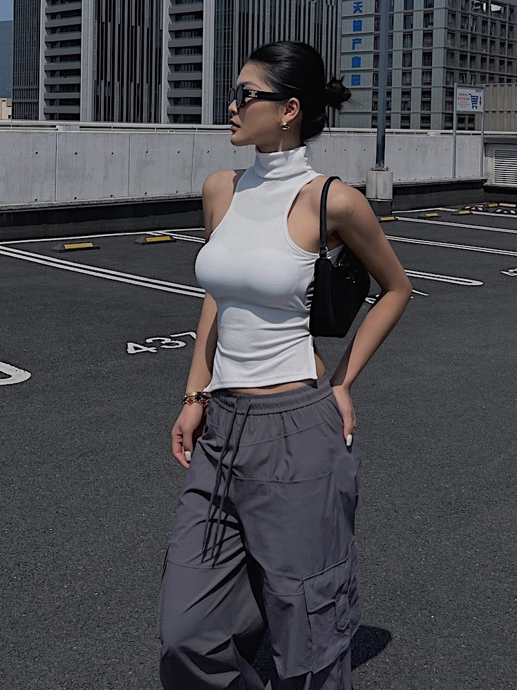 FCC254EC-C22A-4B71-9656-9C284284D786