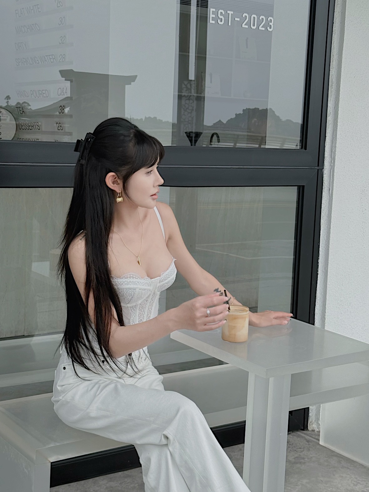 4B0A385B-E75B-419B-A1FC-8E5A8E5A8C48