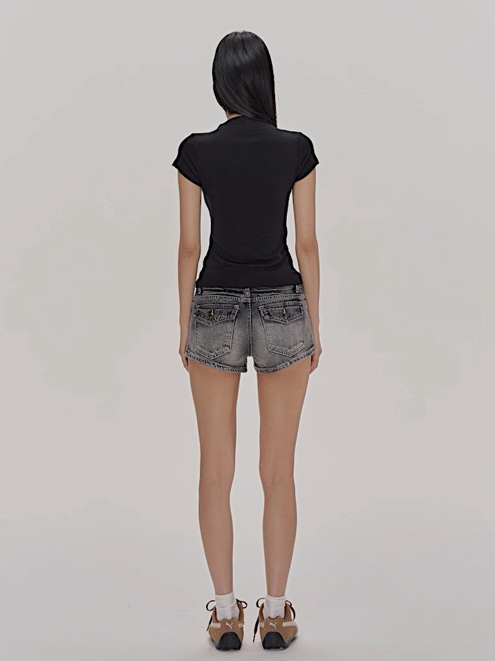 0E3E9F8D-034B-44BB-989E-33CE64379125