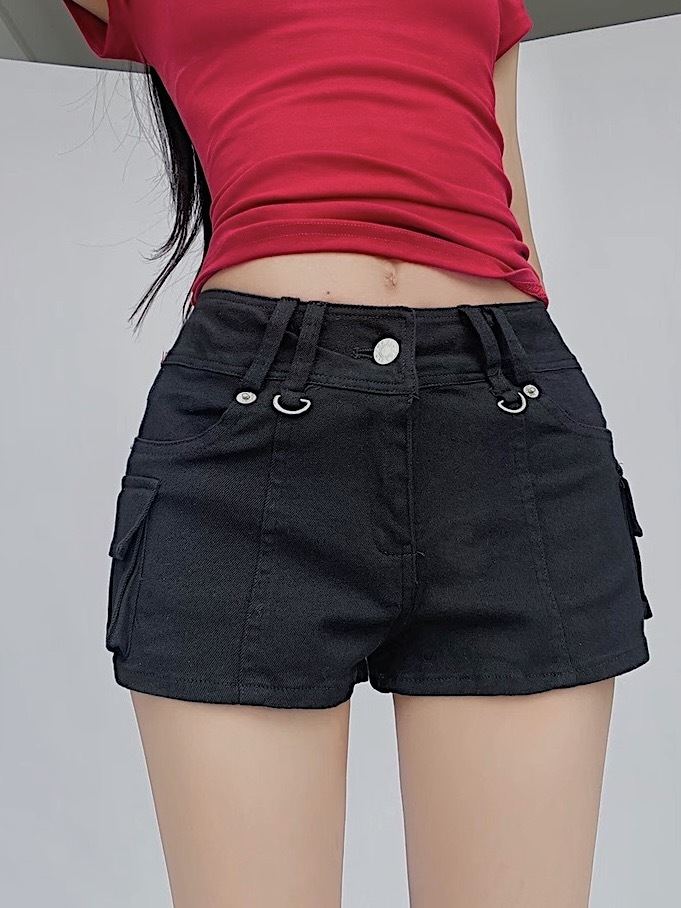 DEED0E78-6A55-4595-B596-9FC4E99D5E8A