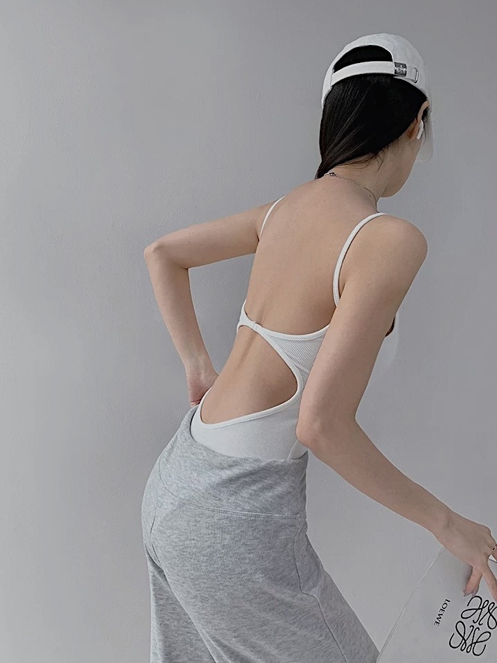 AFA27F74-516D-4830-A6B6-9046A5EFBC0D