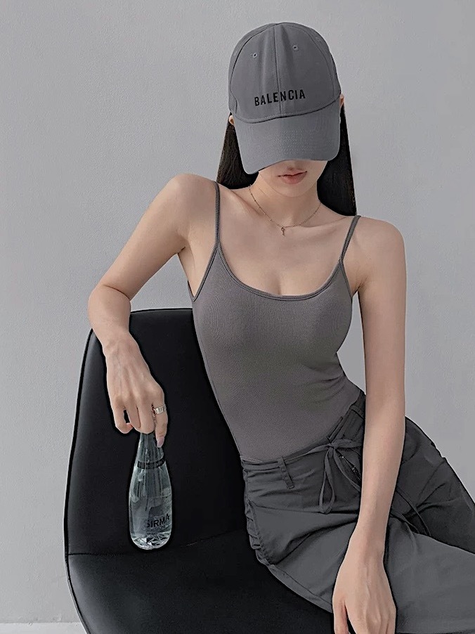 E8C5C8D0-53F7-4C18-8D2C-50D2DFEB219B