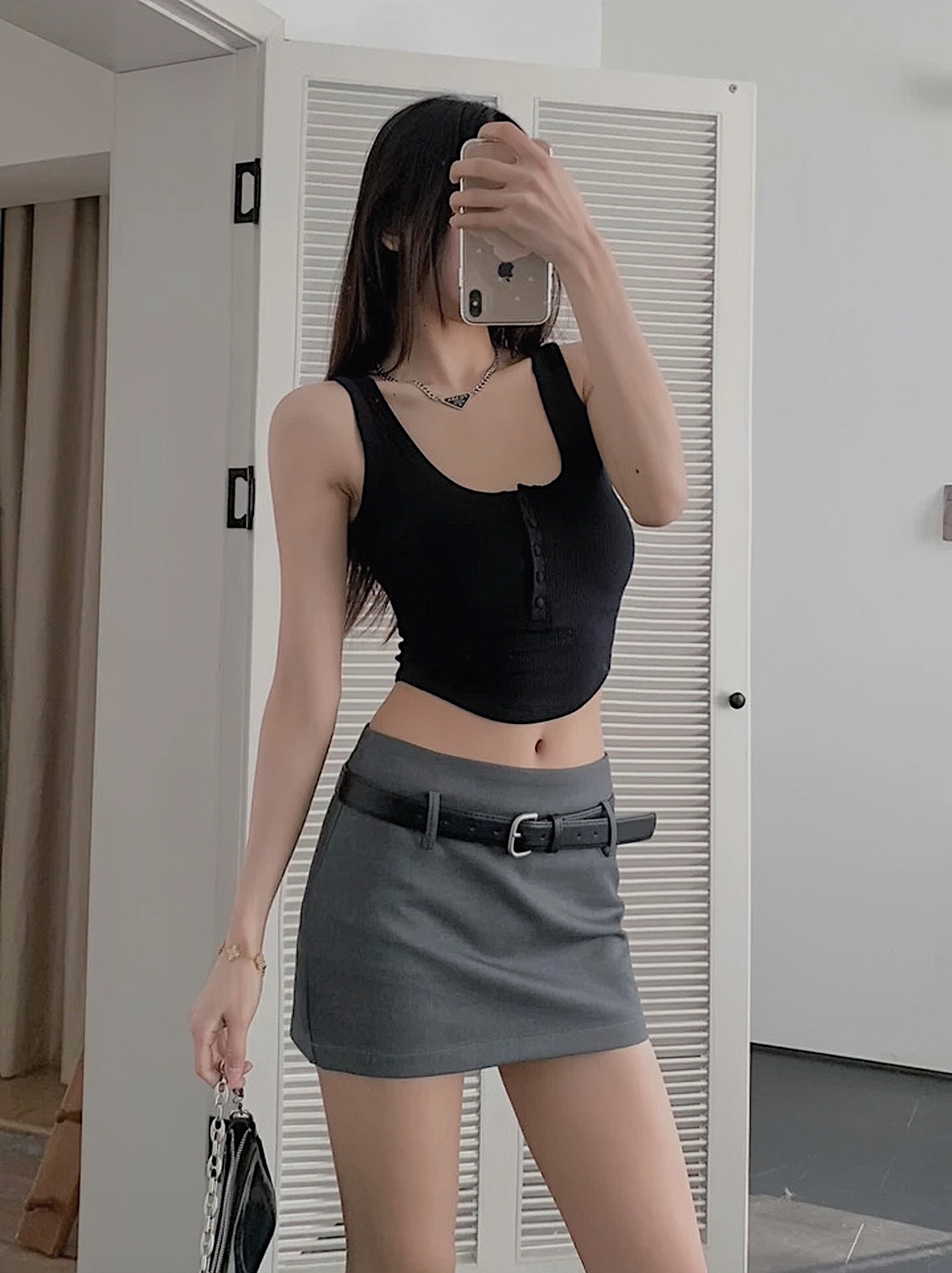 E8808924-474C-4C5D-B9B9-C3D724904924