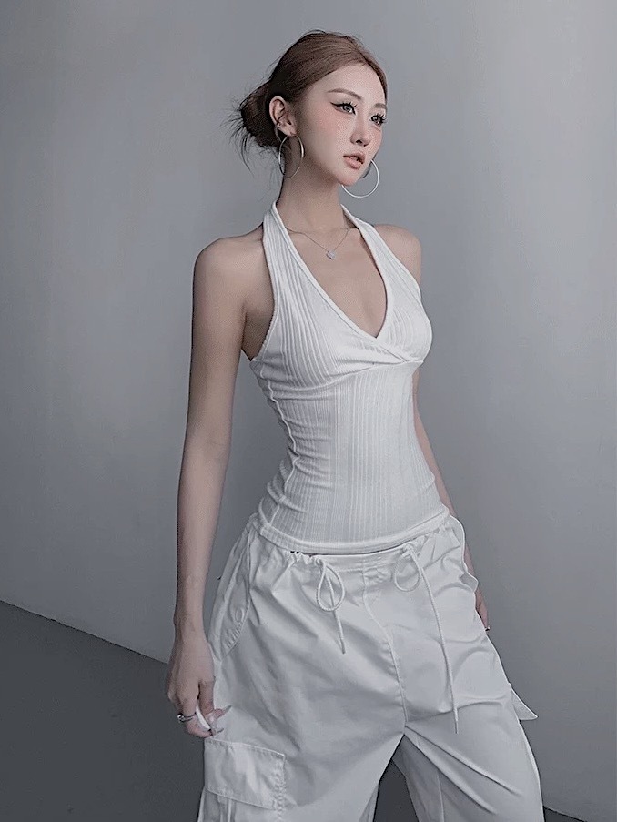 EFD717A7-C7E0-4392-B11D-B1A269E62611