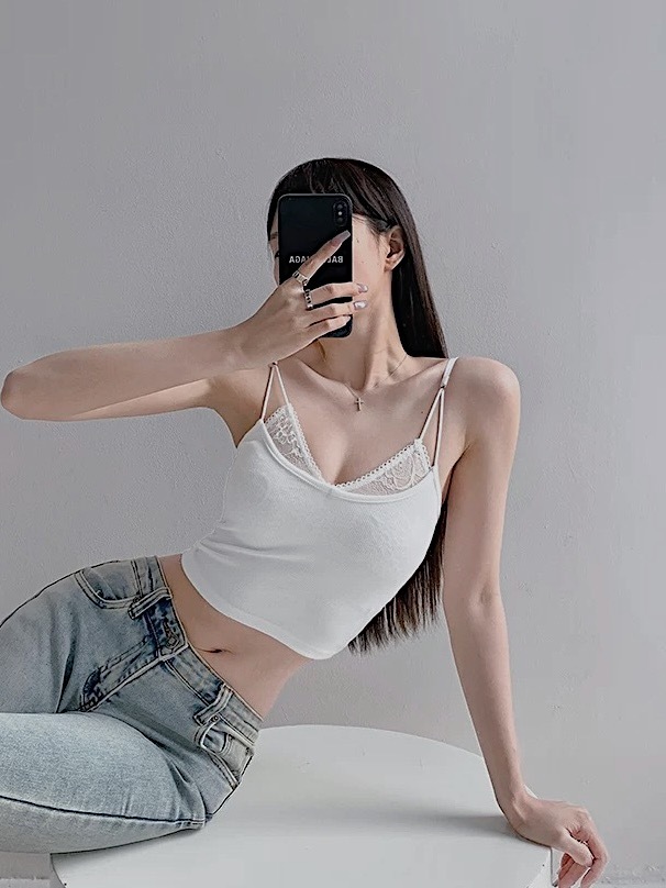 EE8C6BB8-DBA6-4F81-B9D8-B20793359C65