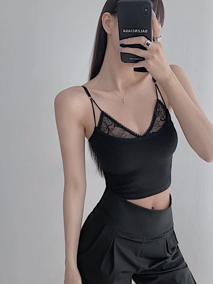 CBDCB0B3-FE43-4A61-9688-13AFEA872083