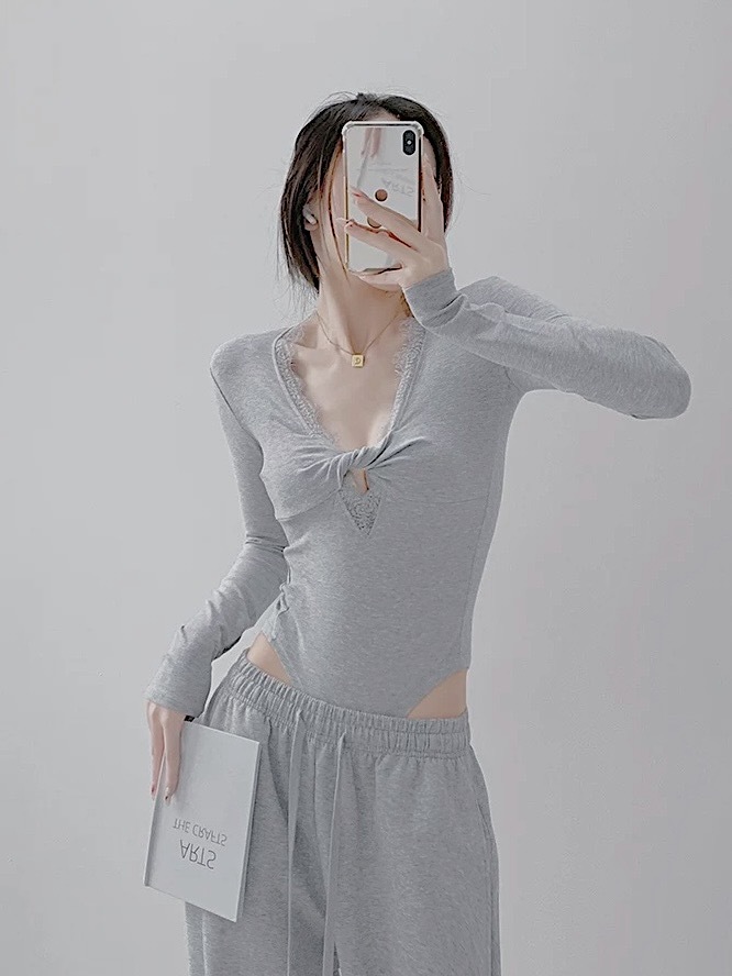 21F32F12-C257-416C-B04A-7996EC5878A9