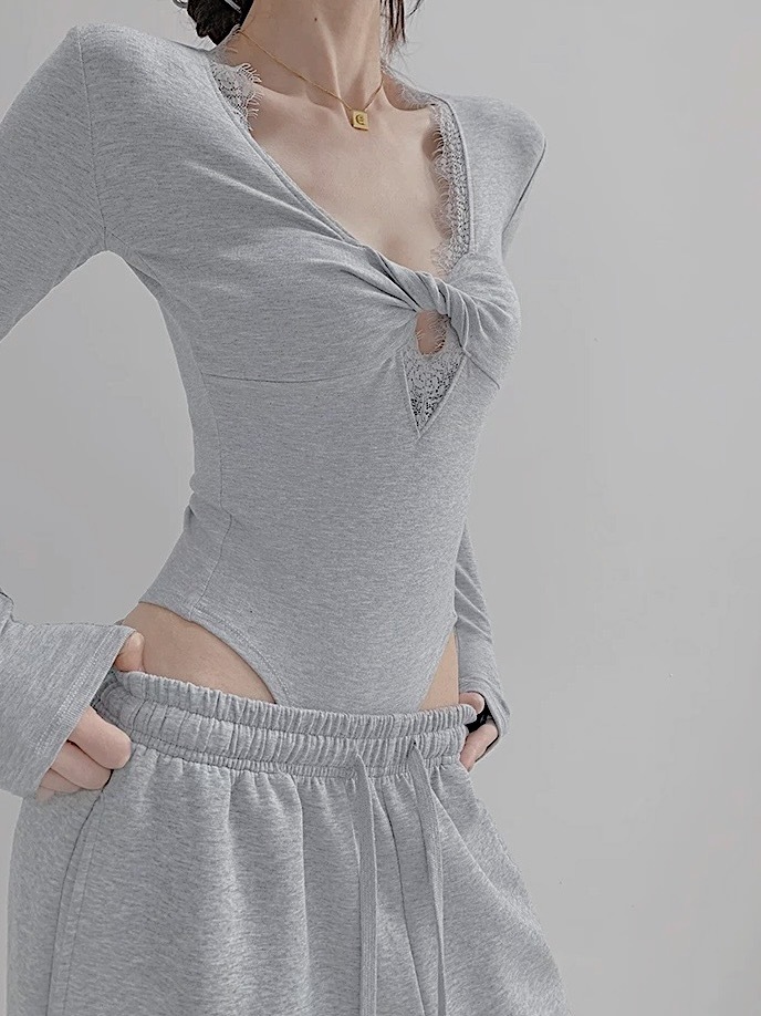 FBEB31A4-DEBA-4055-AAA0-68DEB1C3A510