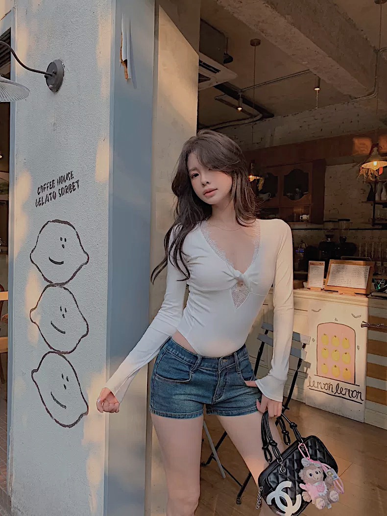 D59B8270-E4B5-40B6-9547-67DE306CA560