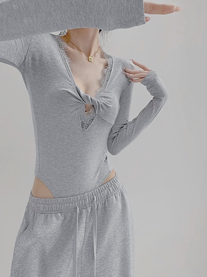 56FF8F96-8632-41C7-9C50-5BEA5C619D6E