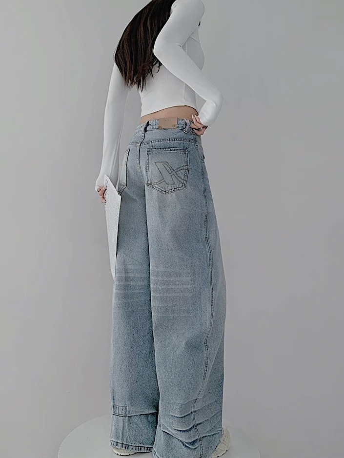 D3097239-4E75-4EA2-84B5-63505621BC7B