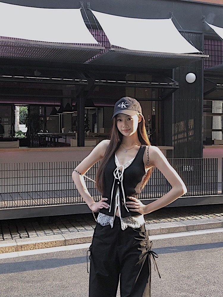 C9B88D94-2F37-4934-A3AF-C1D6502F707C