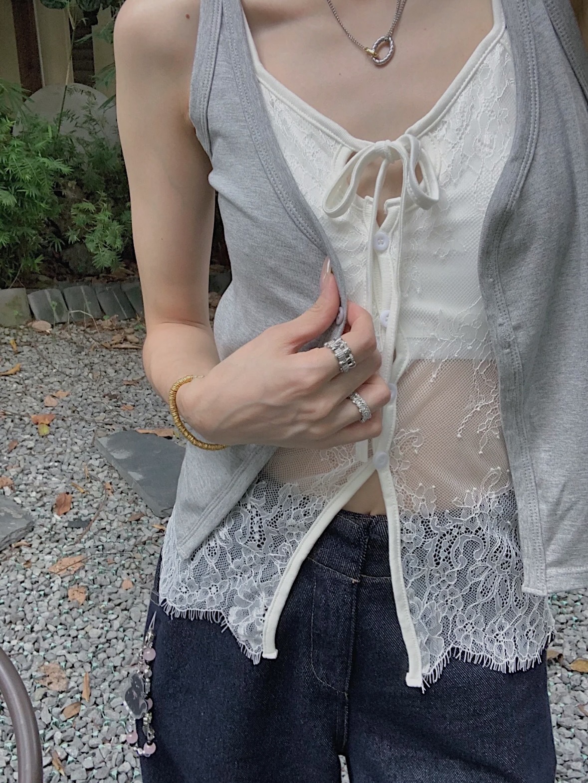 FAD1AB71-E515-433B-A6E5-5D4916F72040