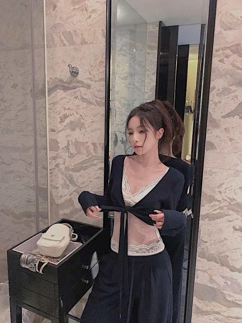 7EB8F6A3-4EEF-4250-97B0-DC14A5C6ECC4