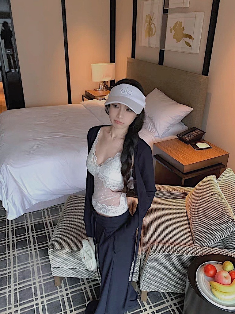 674FC1E8-DE1F-48D7-B519-ED7FADF7504E