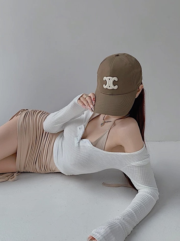 4B1A7389-3B3B-458C-BDAF-5B65576C5F35