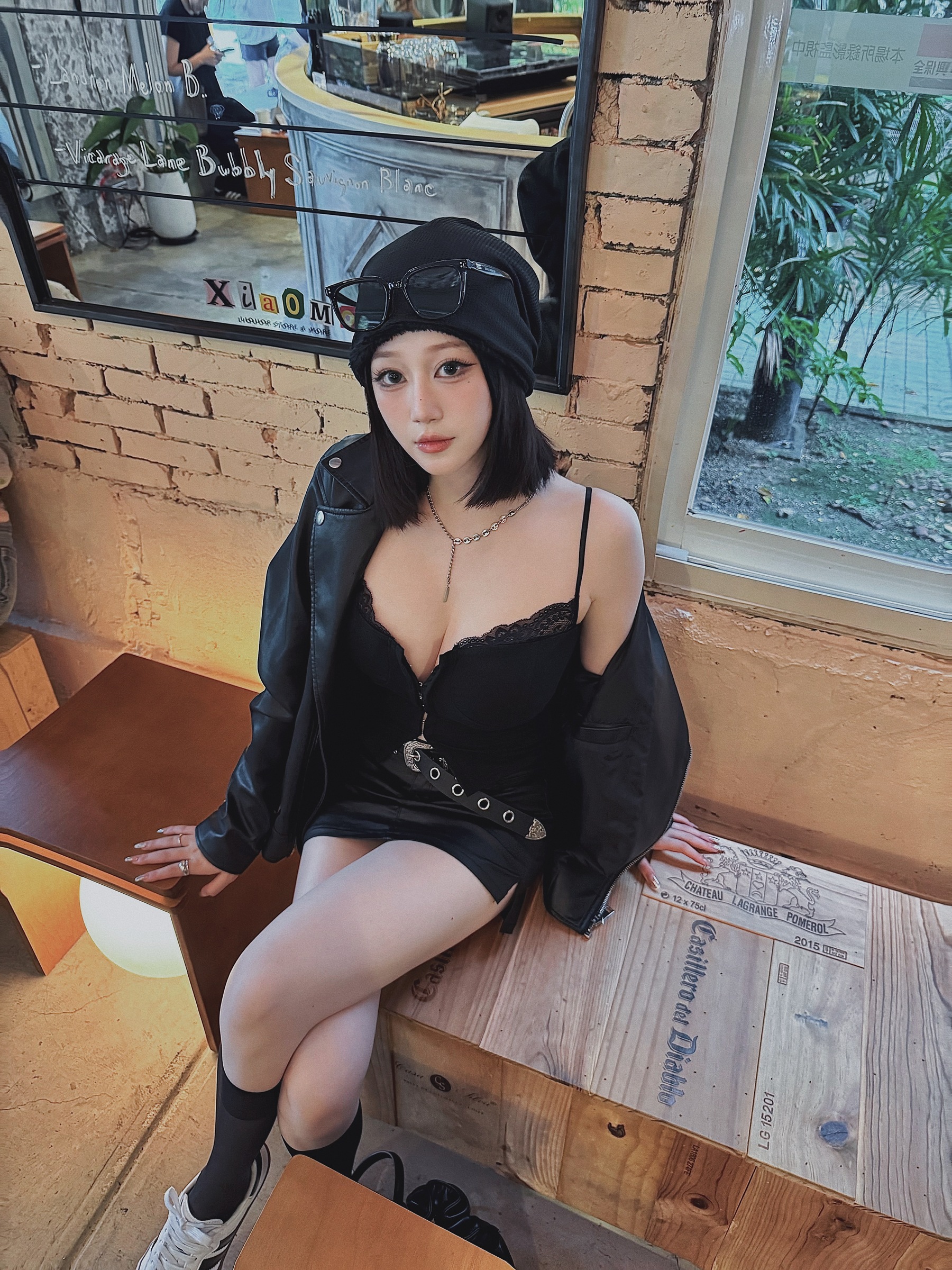 8C564EBC-CFEF-4FCE-9D6C-BAABF0F8CFF9