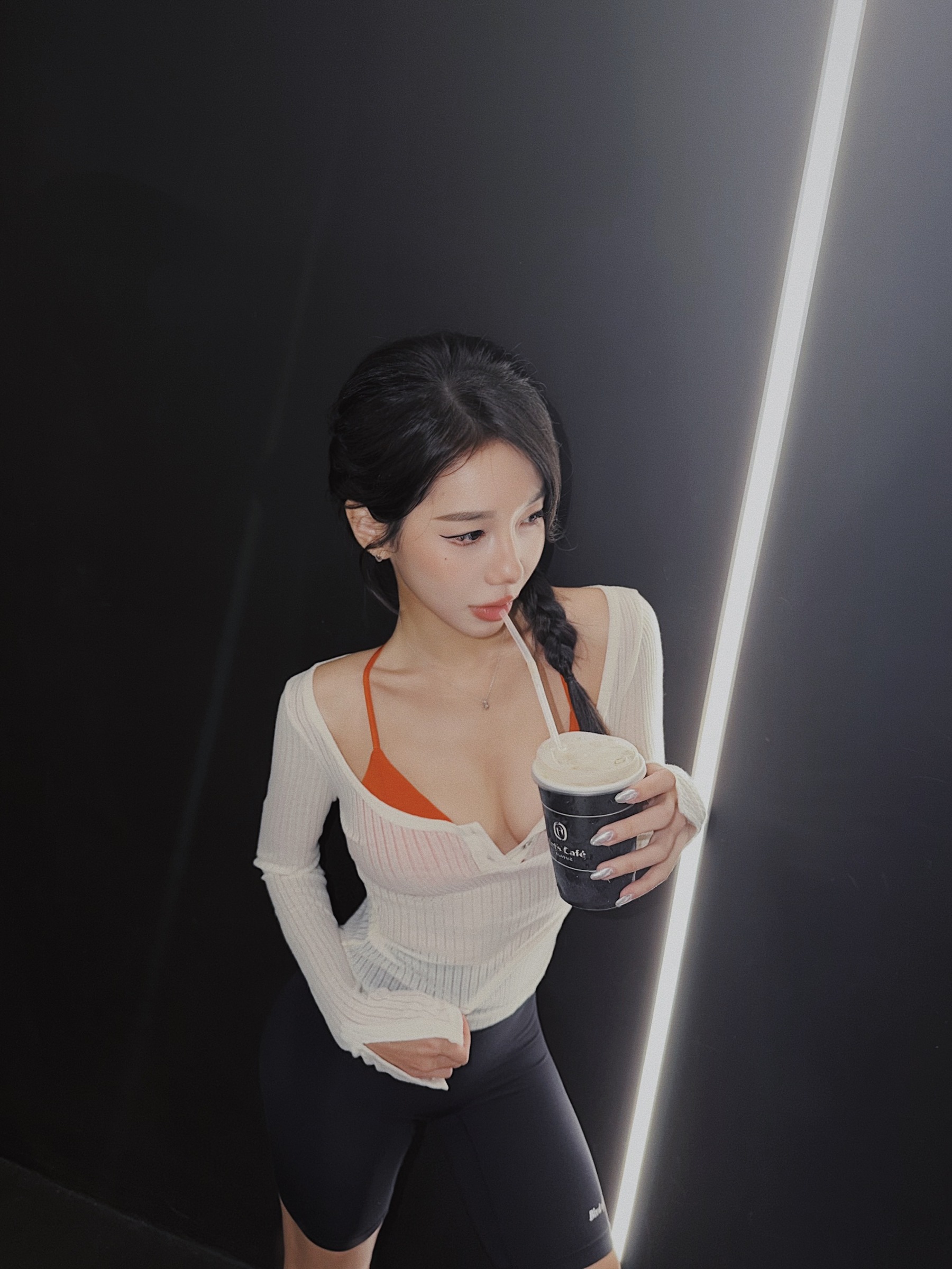 FFCCB261-AA16-4C1C-9B02-9D4426B3A903