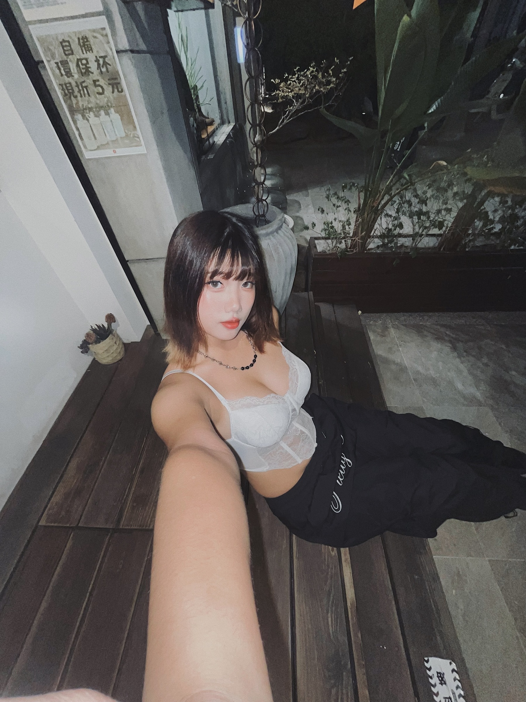 B778FD1C-51BF-43F1-90B7-65C75CEF7DF1