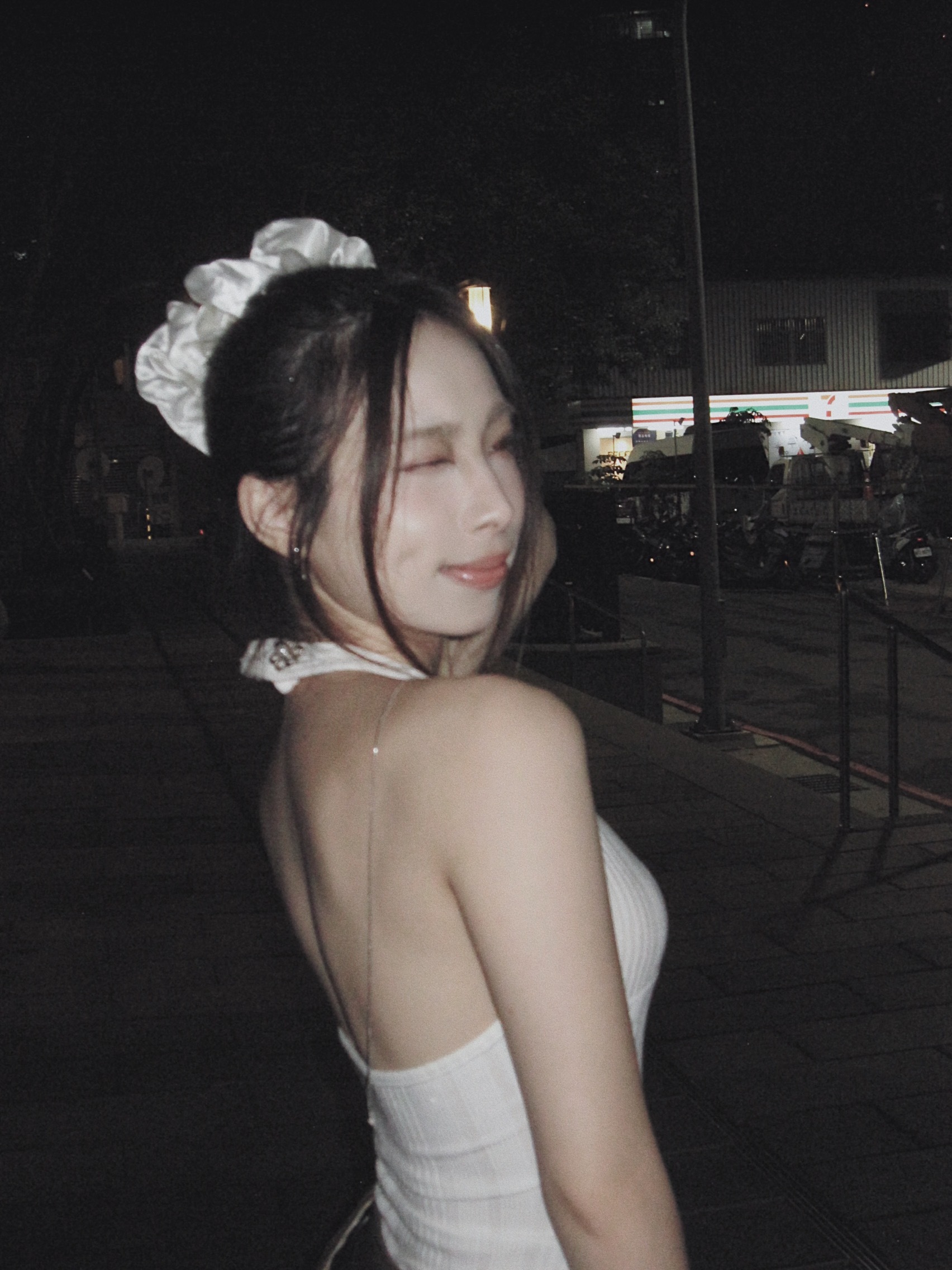 6E6874FA-25D1-462C-8C3A-DE48295D70AA