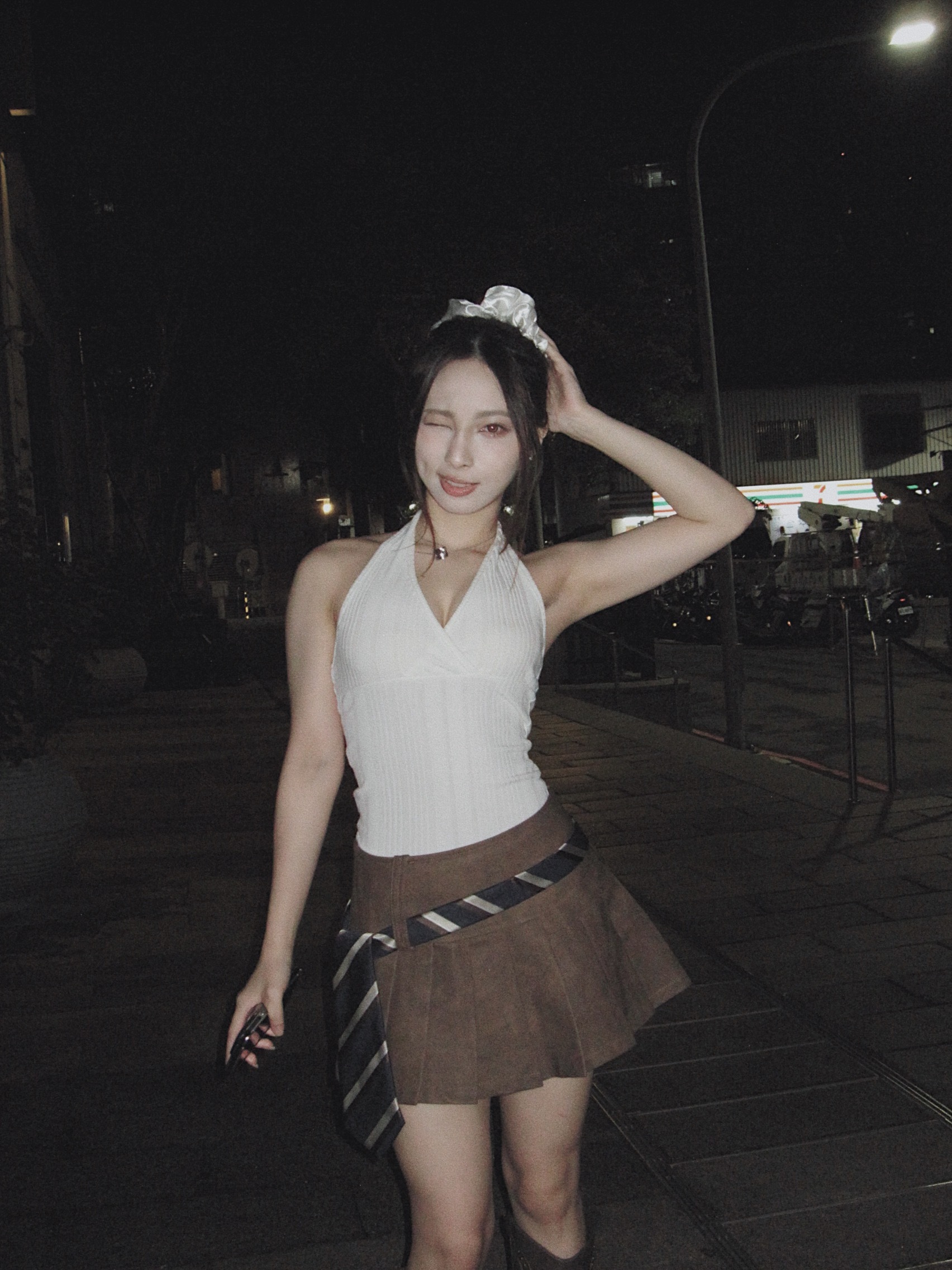 C604276E-5801-44E6-AC1B-AE503798A027