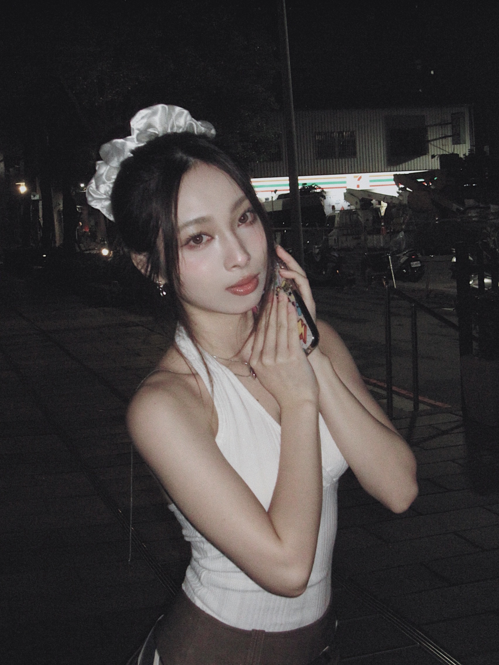 AB98C7D7-8E8A-4CF9-8FDF-9A88DF496633