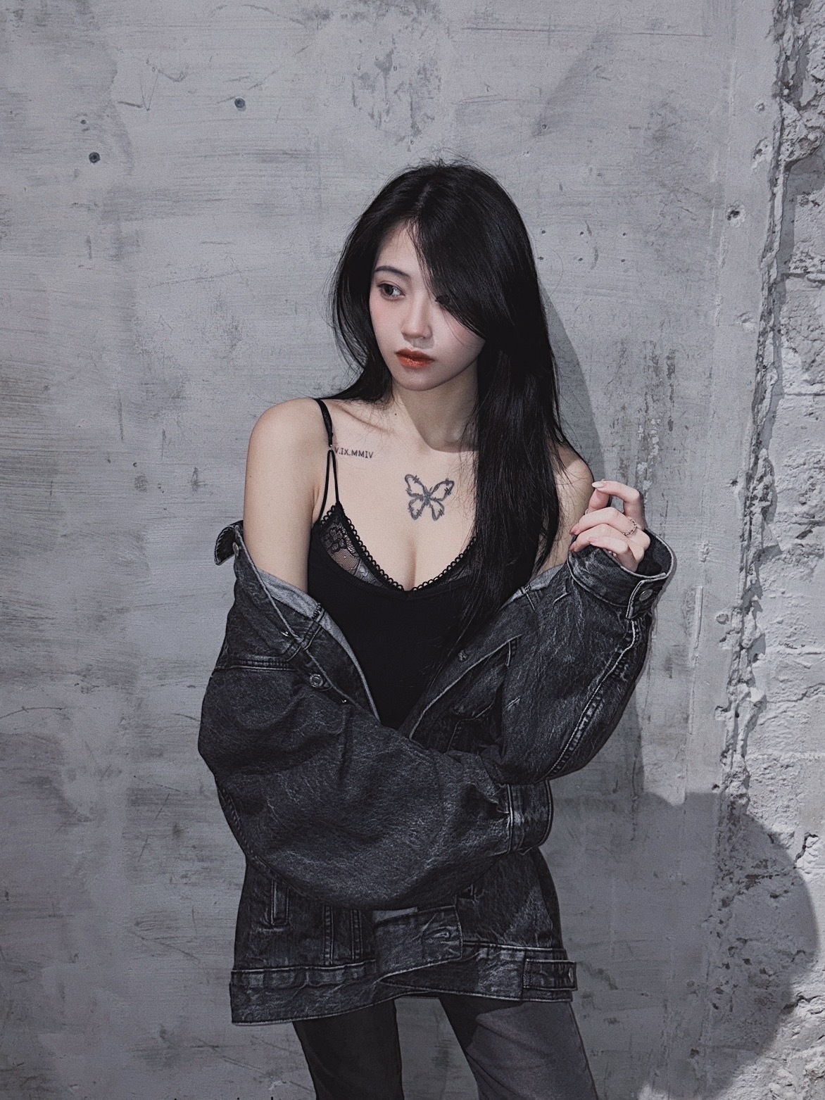 16250E47-6816-433E-BC47-F538D116799D