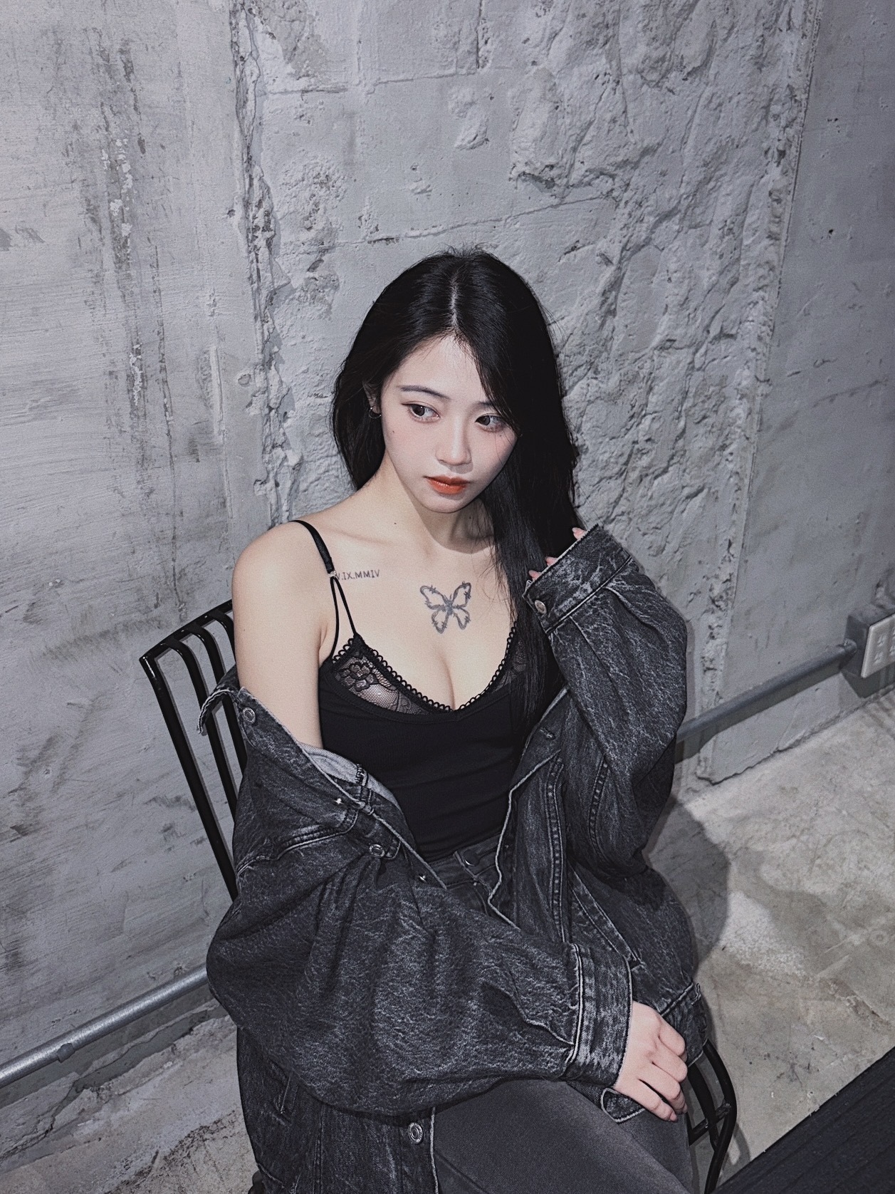 4AAB28F5-3E88-4E8C-A7A1-D57E944120EE