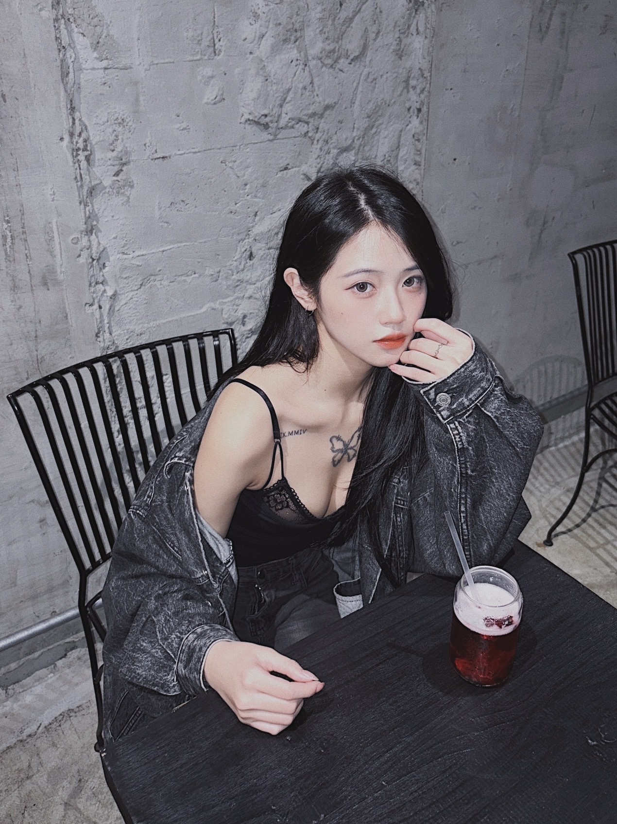 E19E3C34-5D5E-4A19-A4B3-695294A3A382