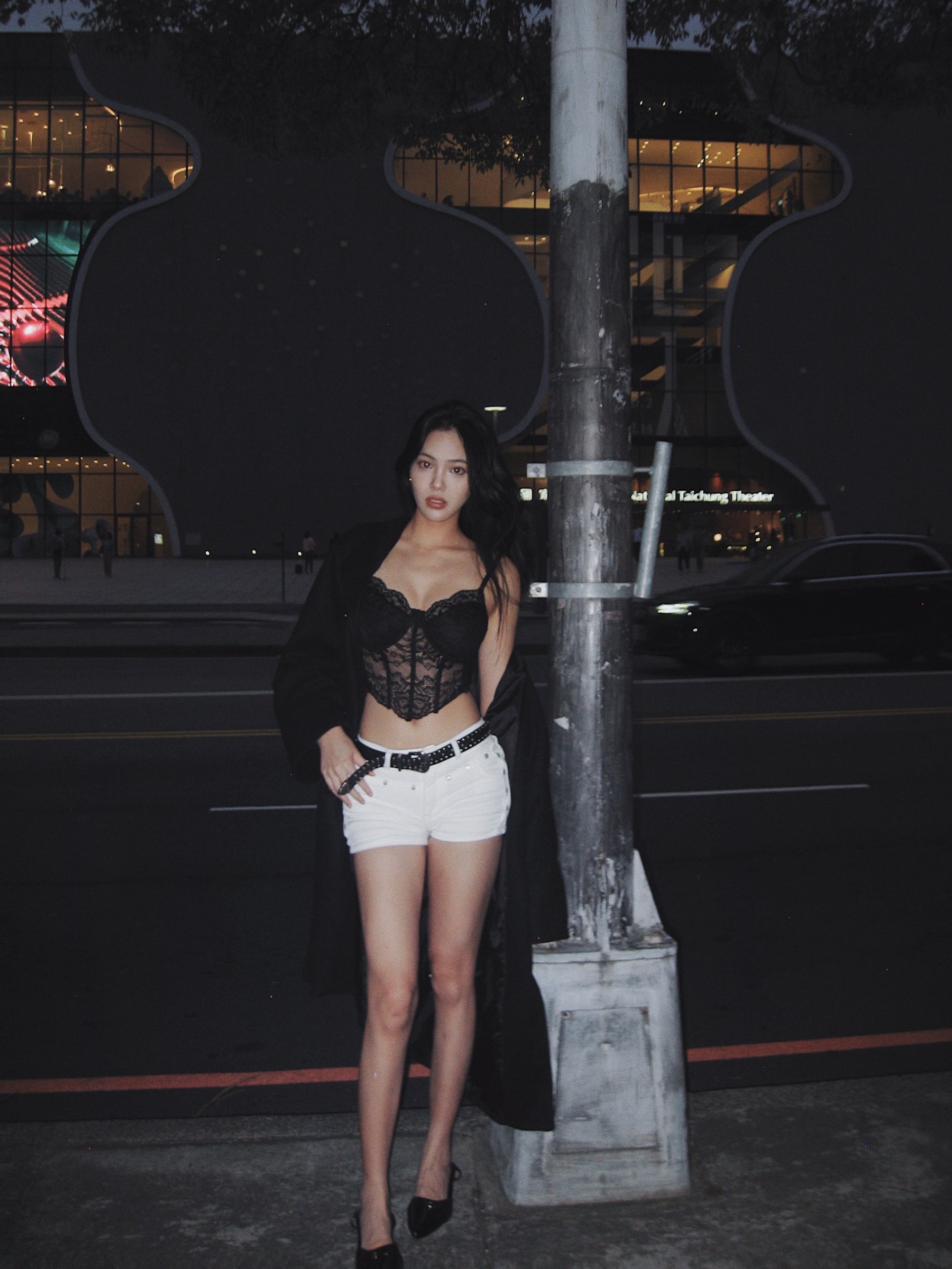 AA3C2D5A-84F5-4265-81EA-073AA4EE8EBB