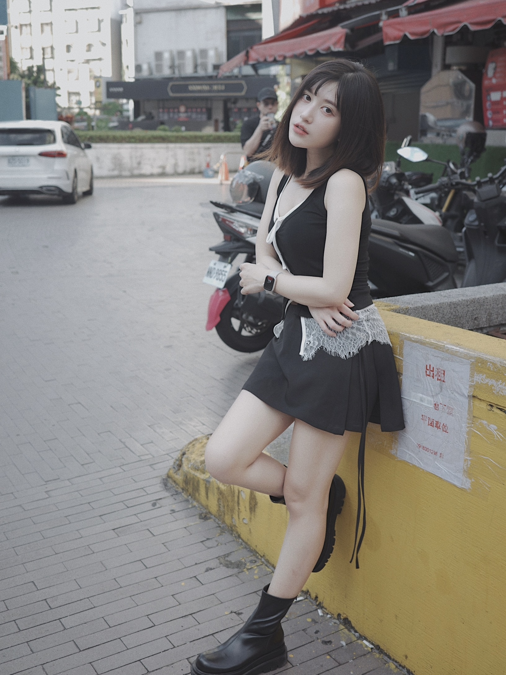 FE5E3FAF-A37F-48F0-9F82-4DFF05355666