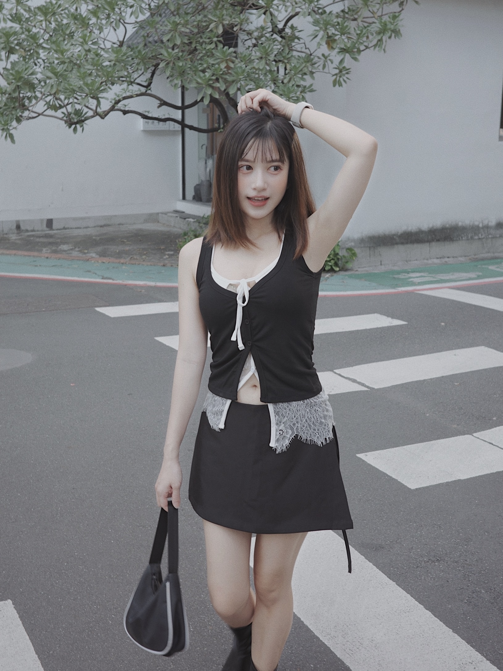 C59481B3-9317-4163-9BB4-33E7FEEABA13