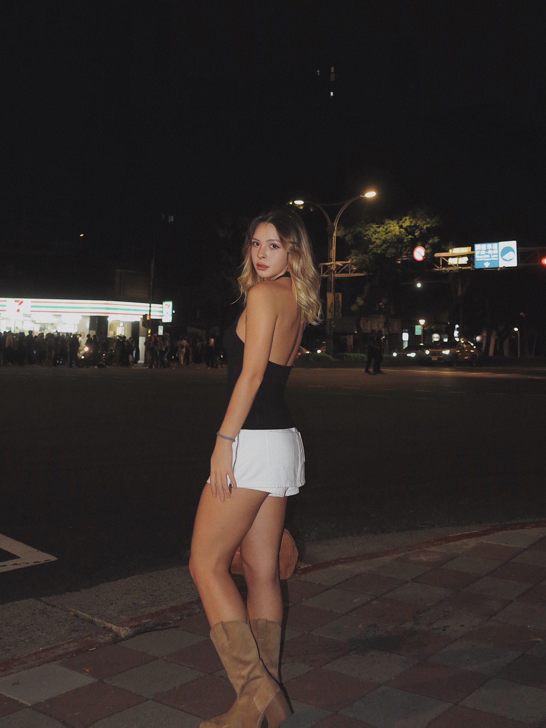 802B8A07-24DB-4919-B6E7-030D69AB78C0