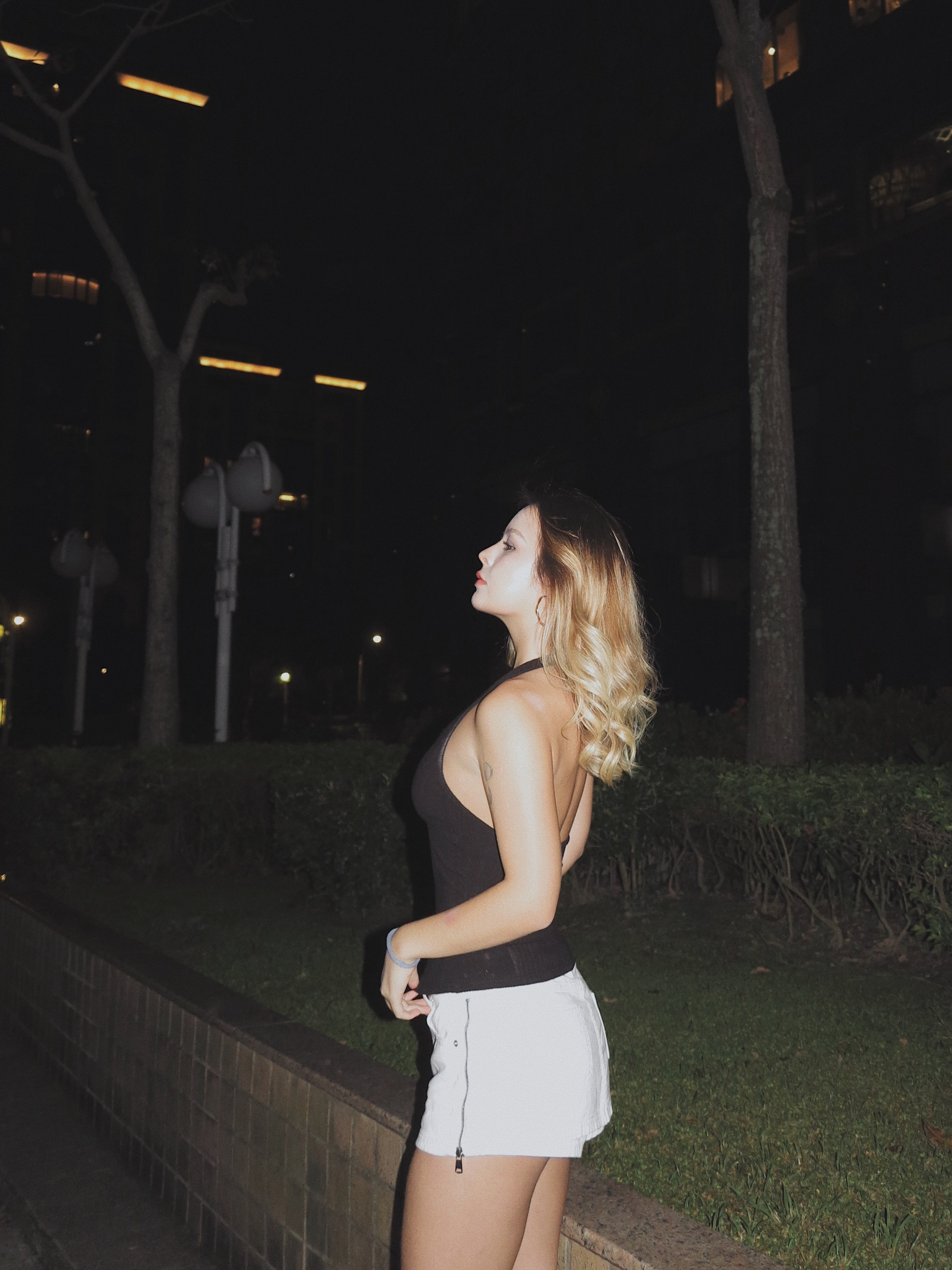 2F185FAE-1EC8-4C5D-84EA-8FAA5262B9CB