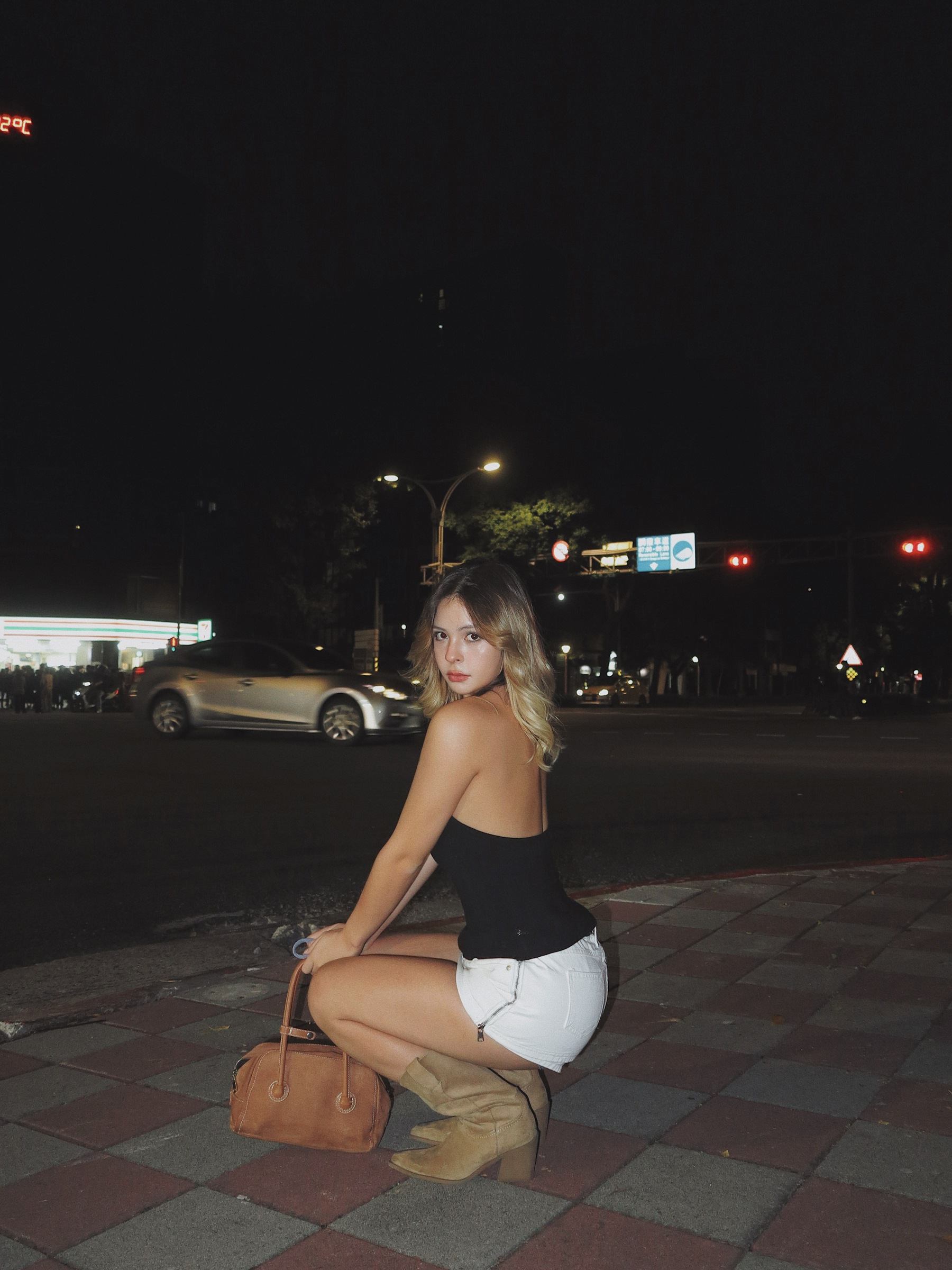 B43CAE12-6327-4DAE-BEF0-3BE512B5C766