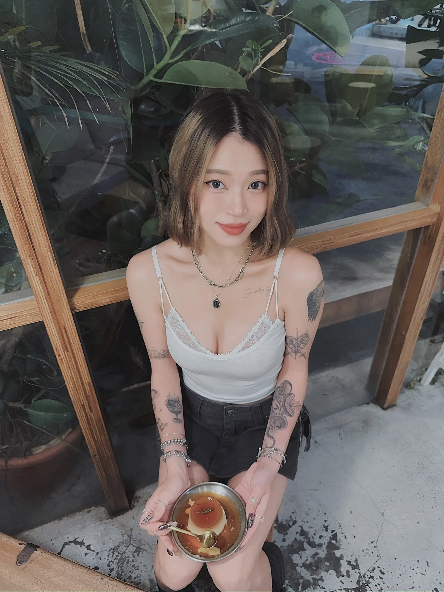 75E42552-893C-4C8B-8C2C-7E6C1523EF6D