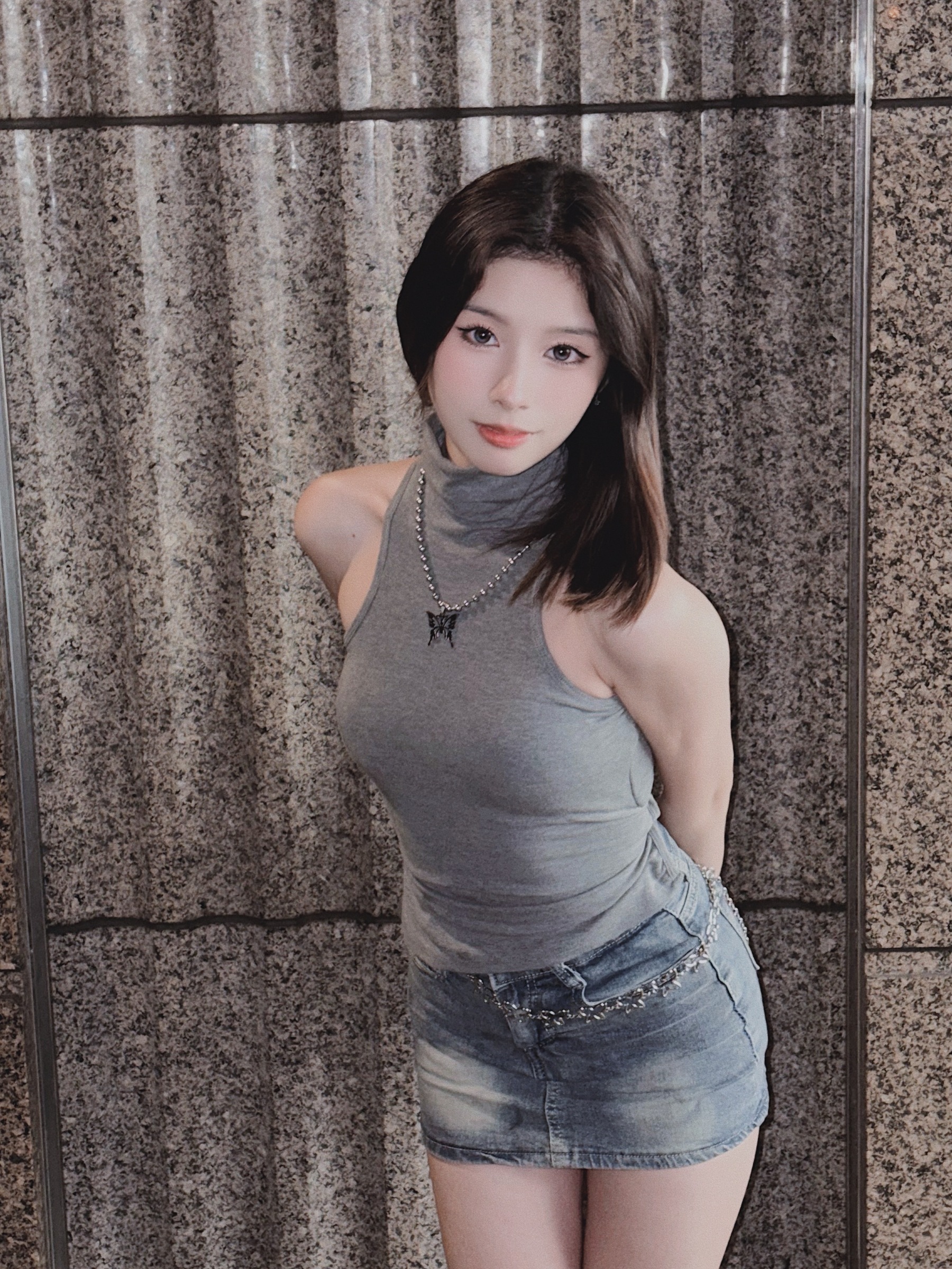 F24AB275-5D2E-42BF-8475-B879D7EC0C27