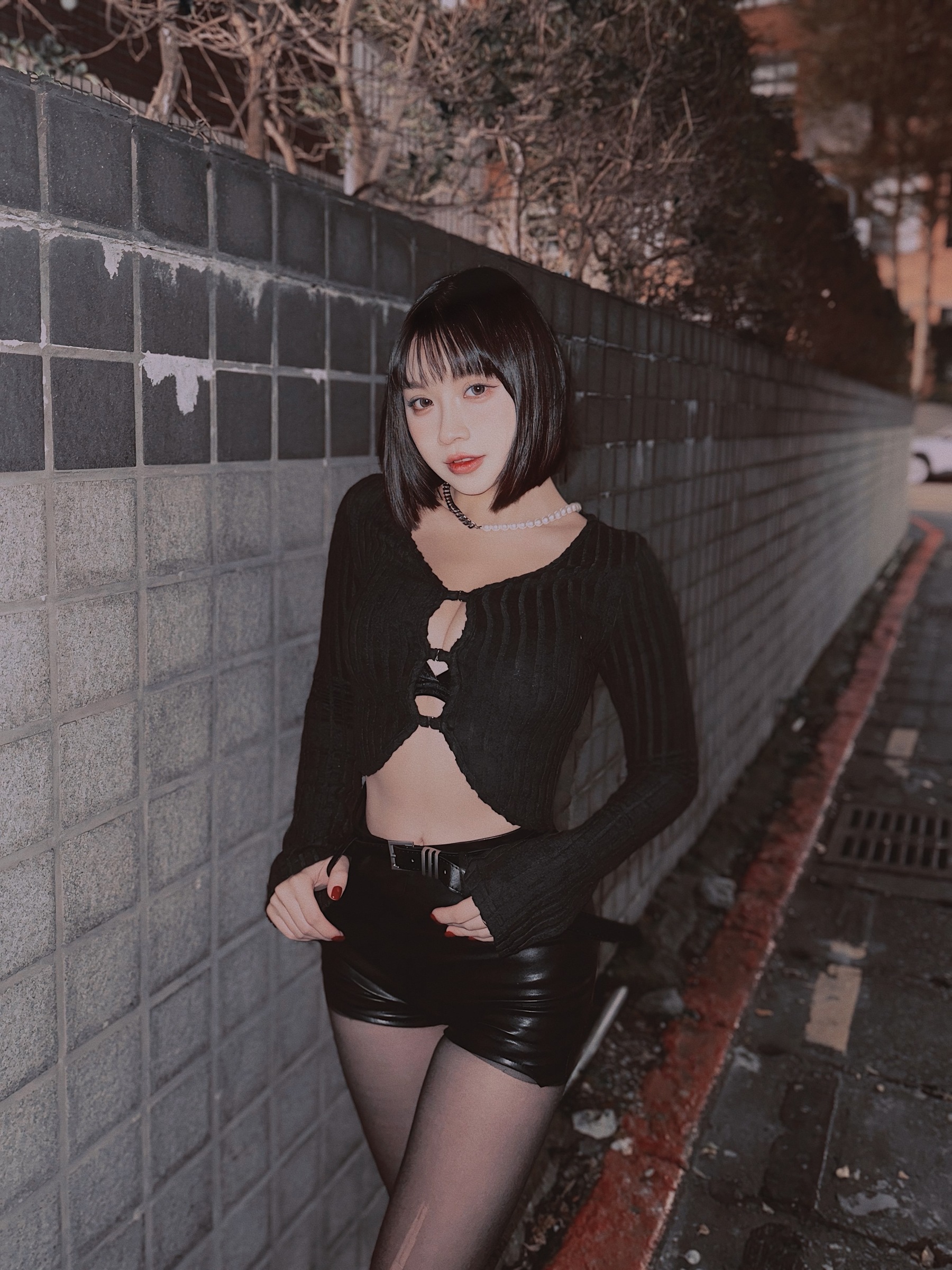 6B58709E-ACE7-45FA-AAB8-EE0ABE5E9B8D