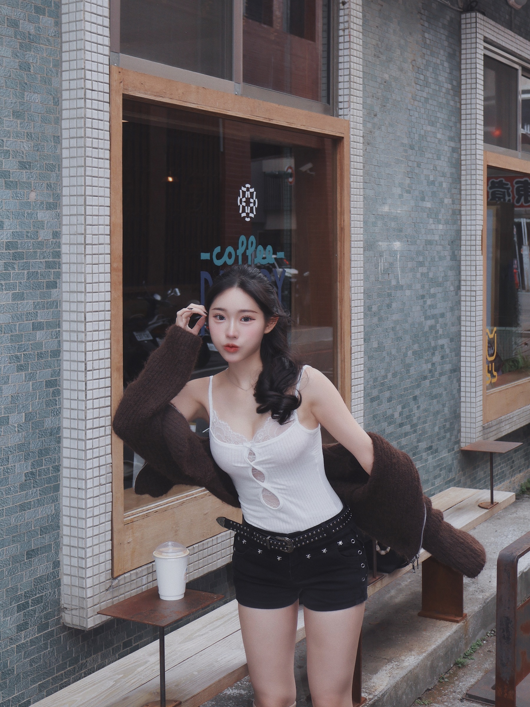 BDBA5C0A-9582-48EE-9FE3-F5E4D7EEDB7C