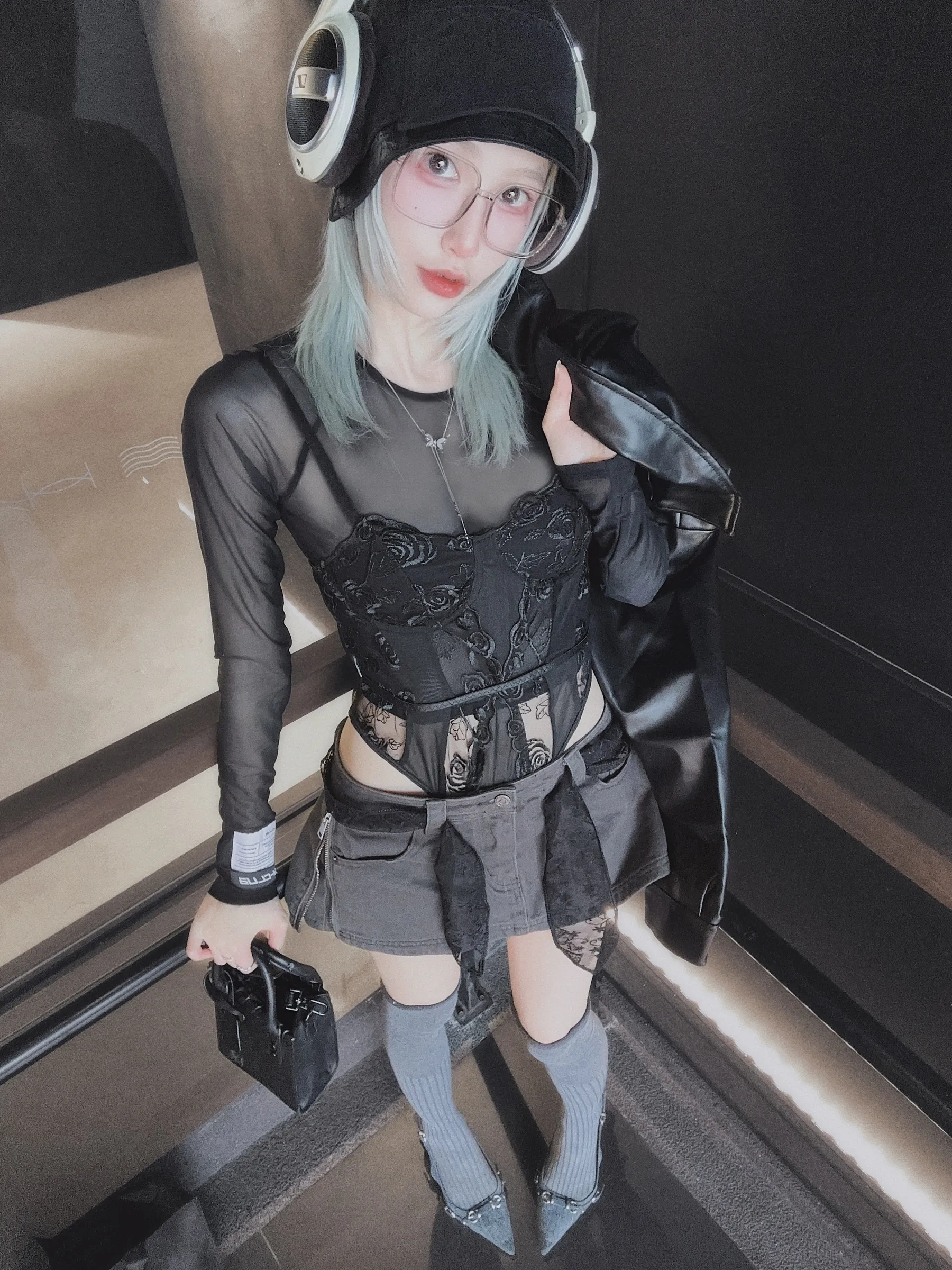 D02EE120-BE54-477D-BC5B-F97EA6D279D5