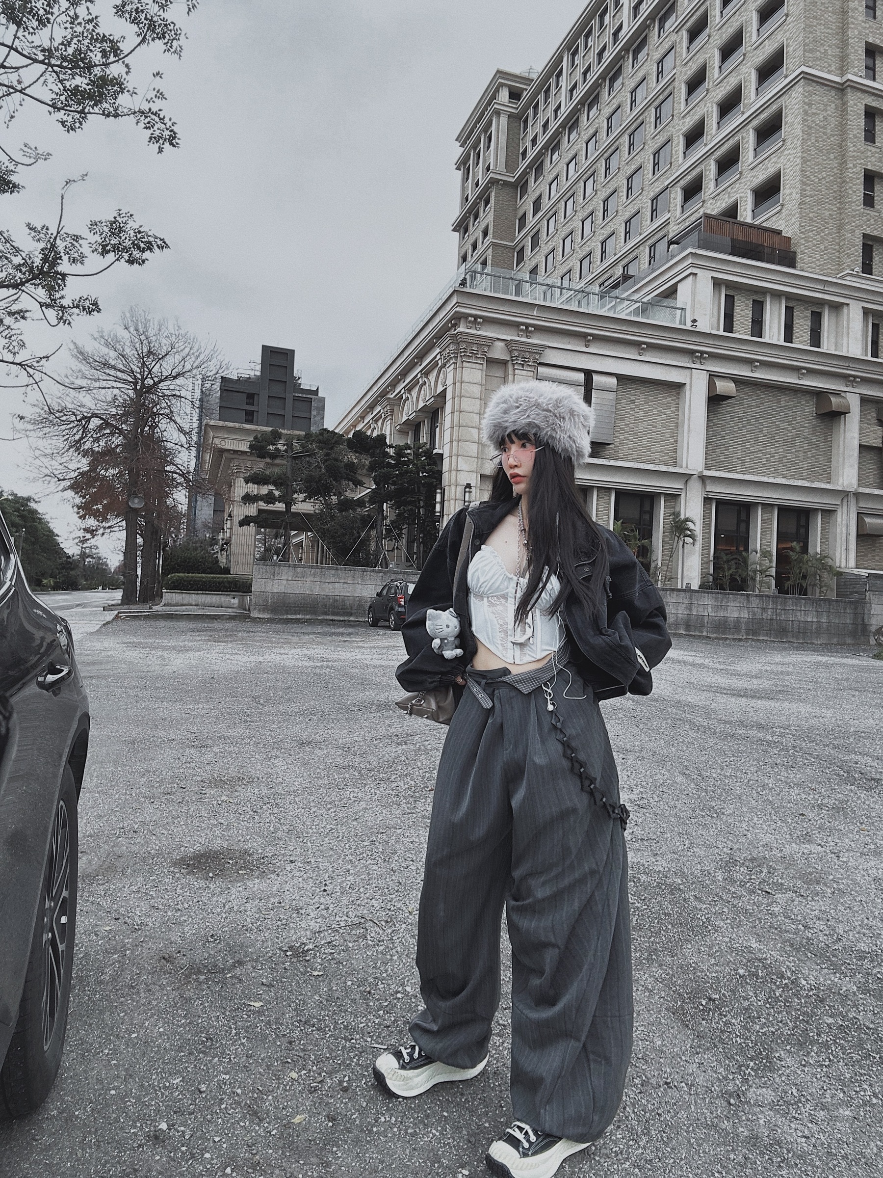 6B63D048-100F-45F1-BAF0-113011CB0B94