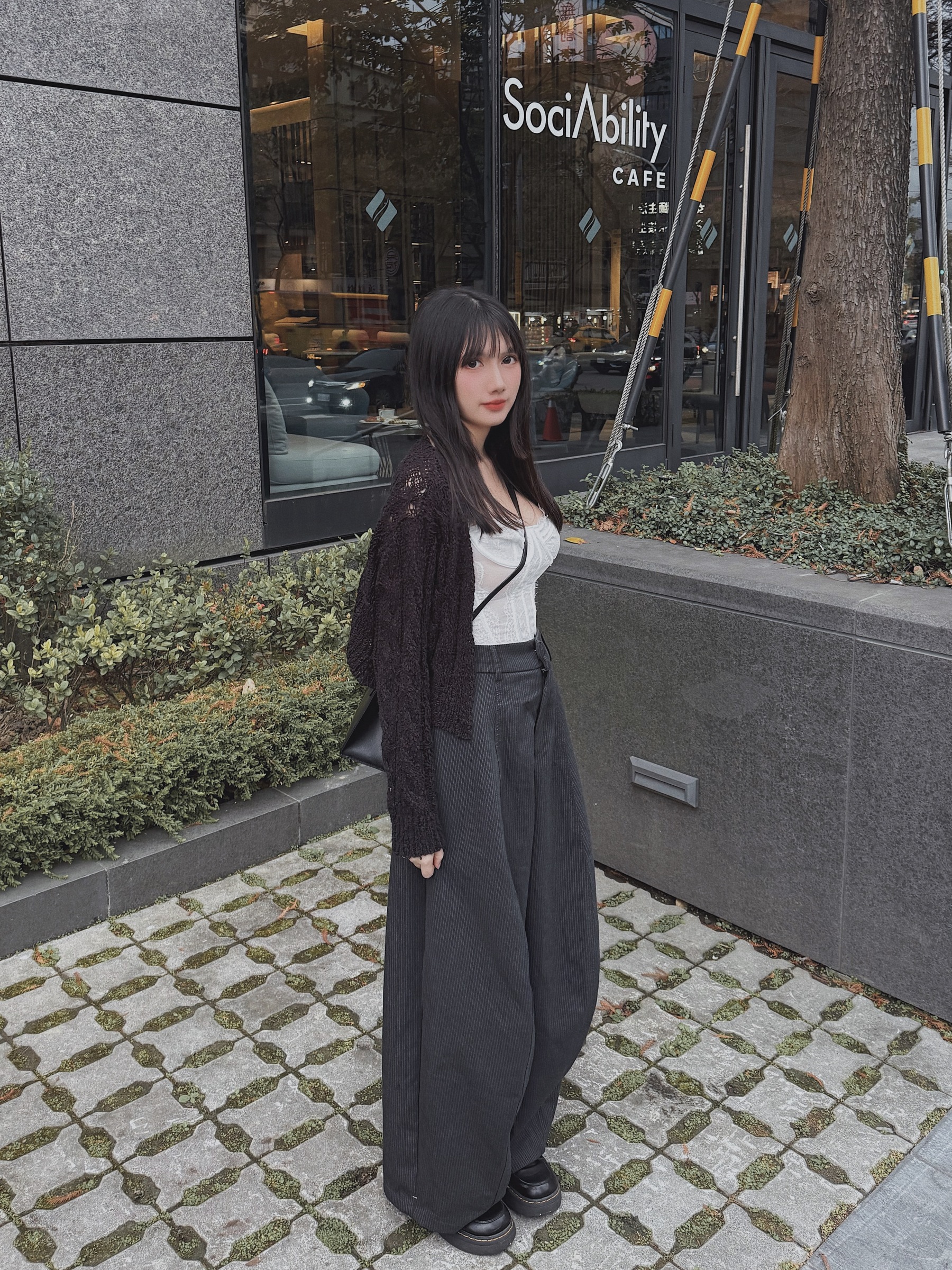 3BB7213C-CAF1-4710-9484-AC99BA85A9A3