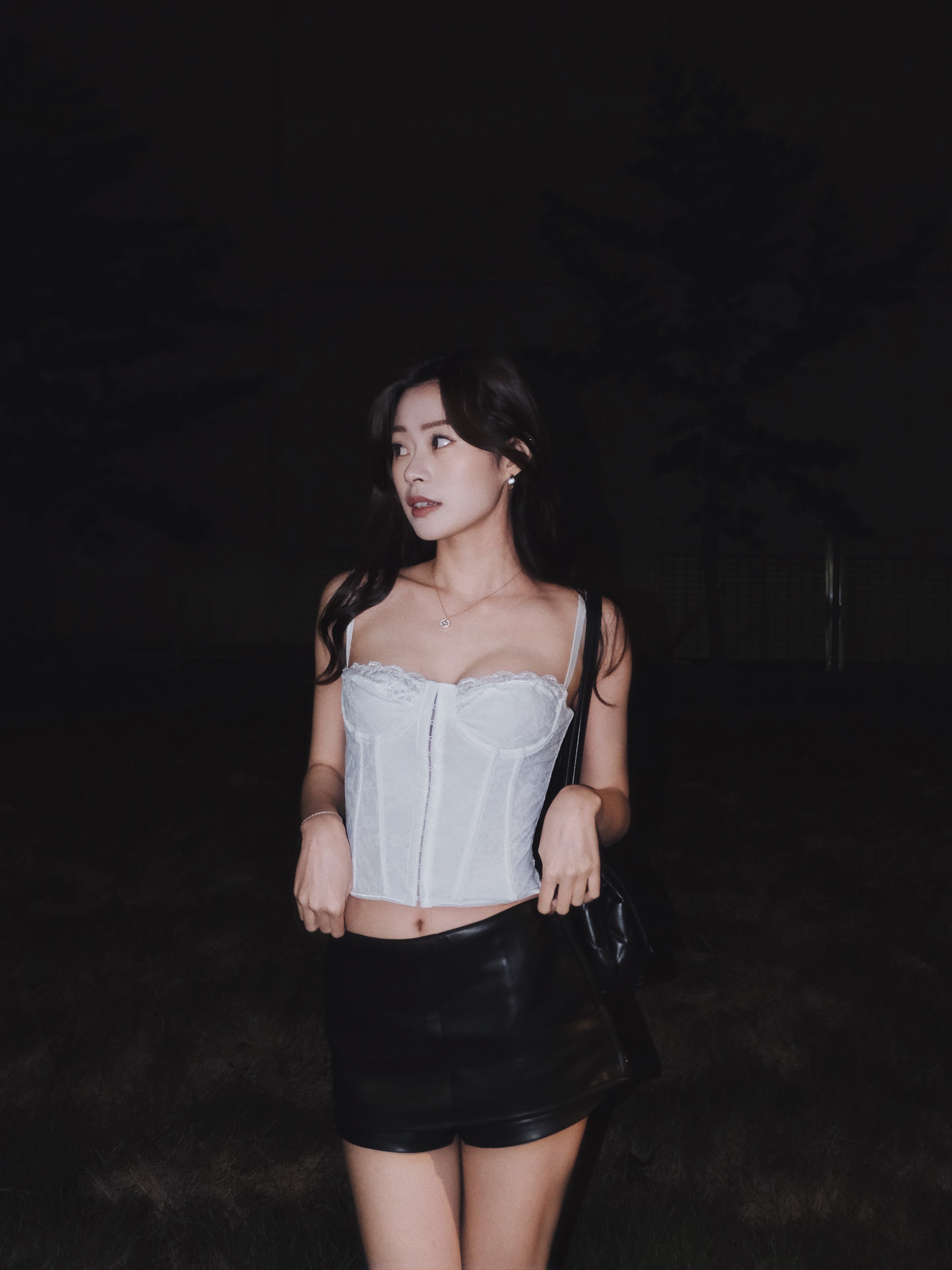 DBA3C0D5-46A4-45D7-B33B-4CF0C753663E