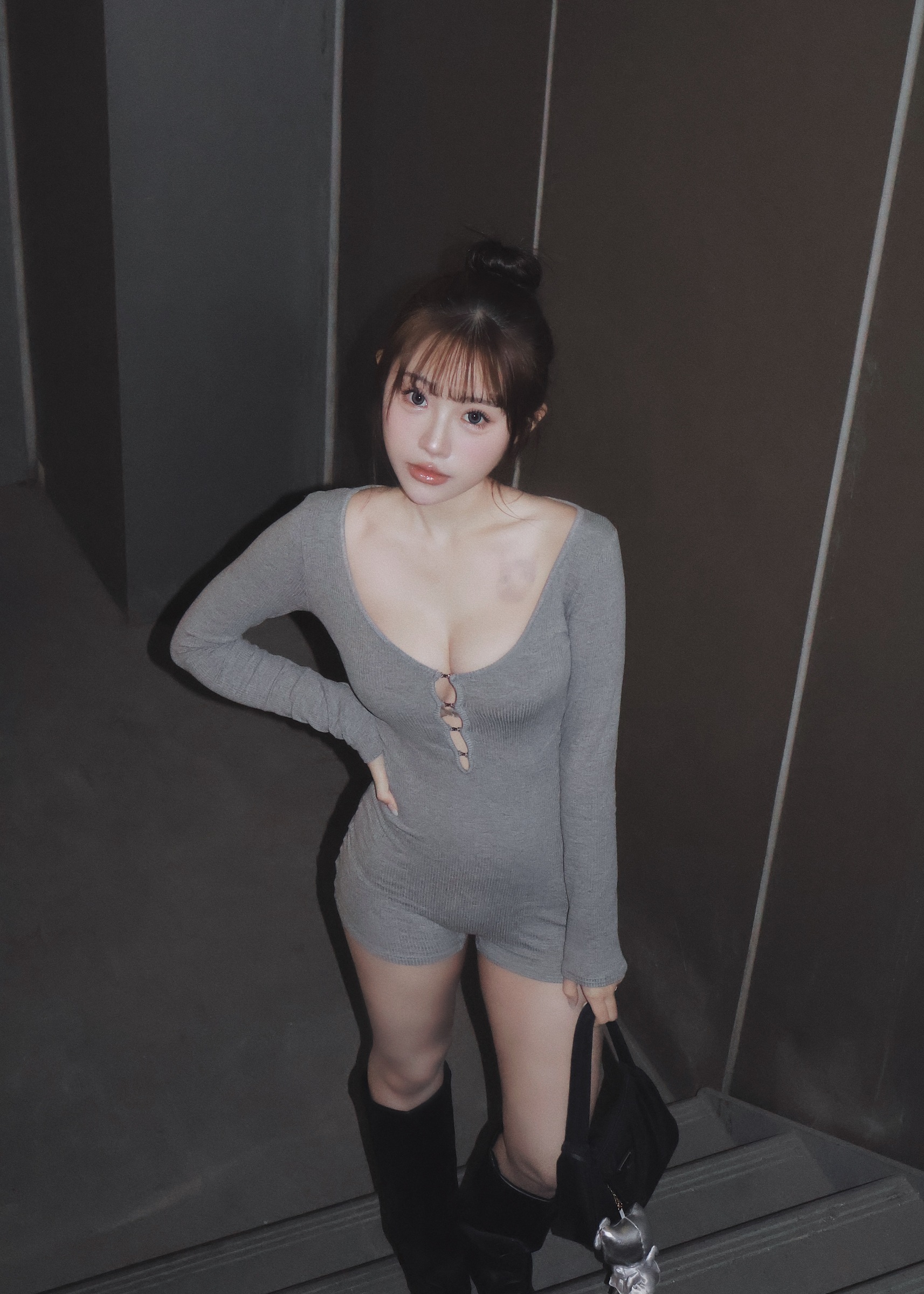 C5E6A6E4-1FAA-48FA-8A4C-785292E6797B