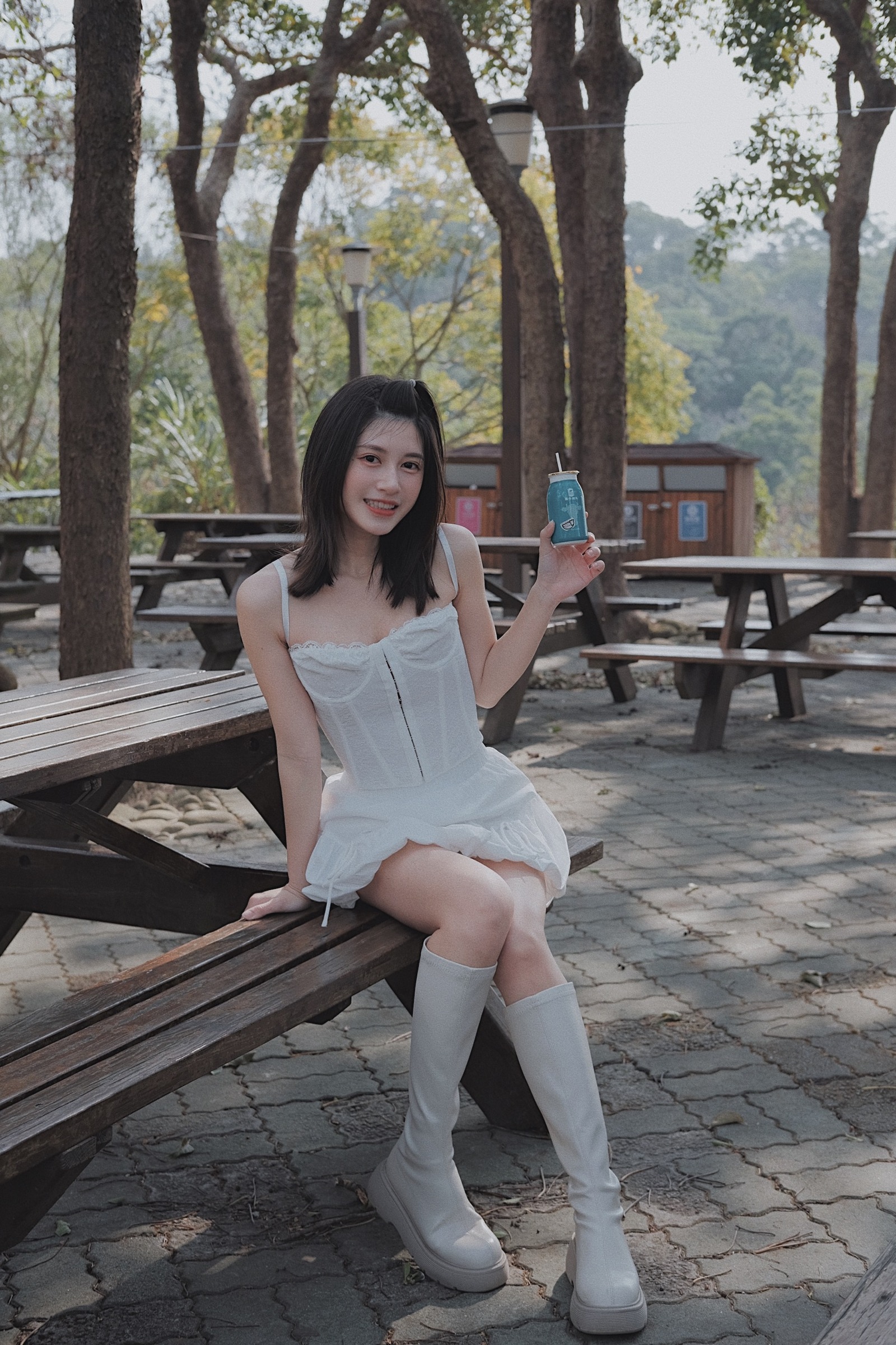 D4D8BF50-3327-490F-994A-EAC862AE38E3