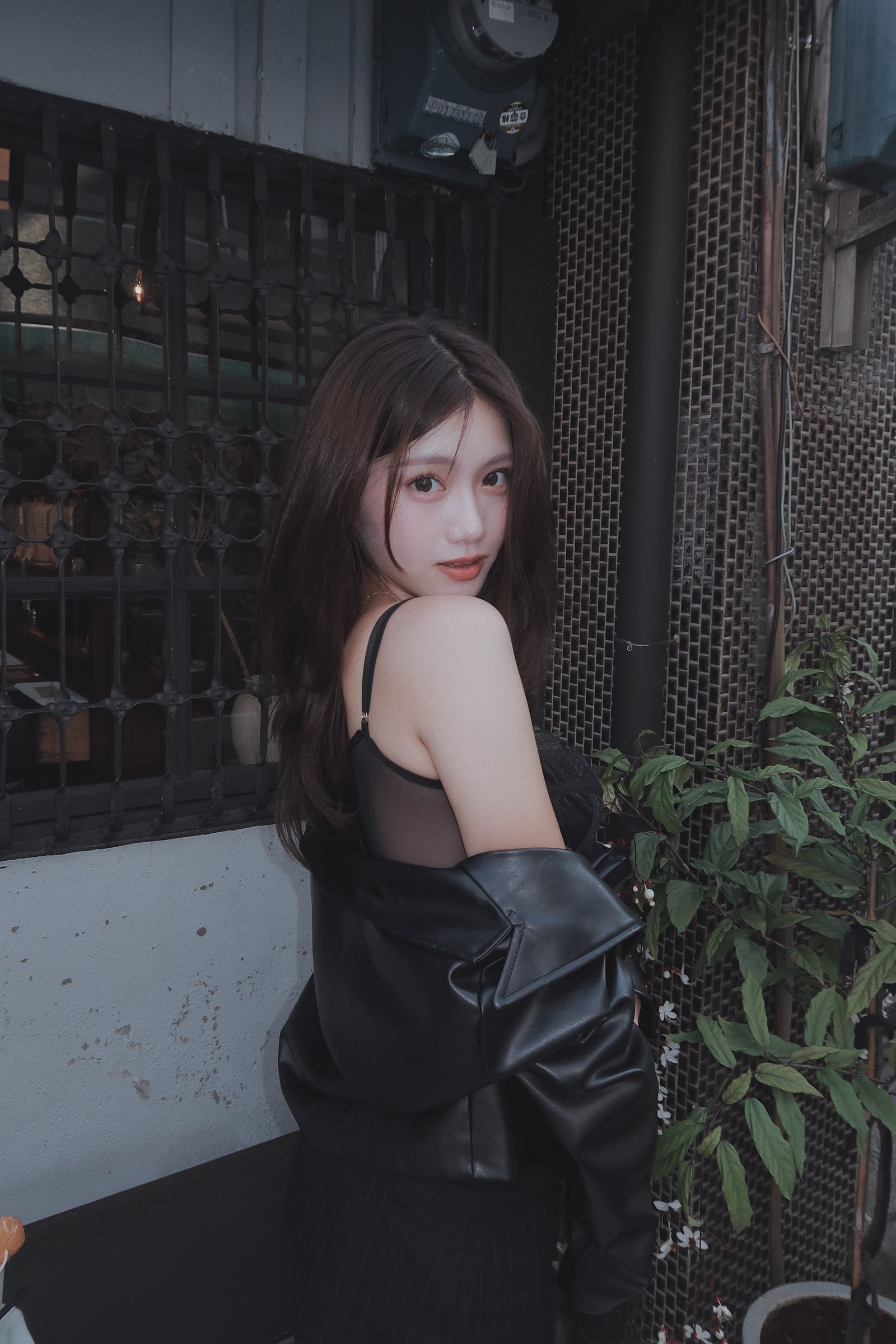 B158C949-BD71-4E95-9BB2-623479AD1616